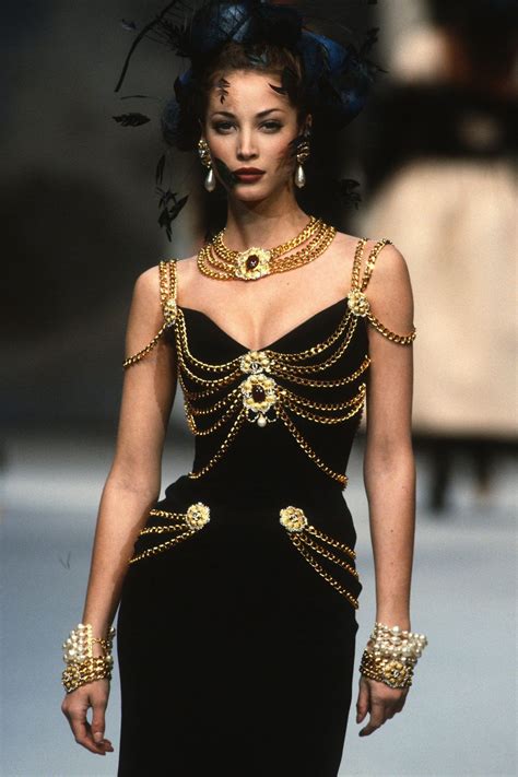 christy turlington chanel 1992|christy turlington street style.